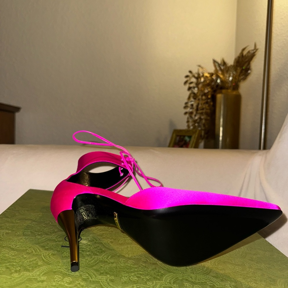 Gucci Women's Pink High Heels